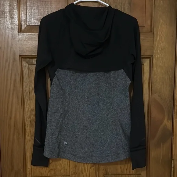 Lululemon Black And Grey Hooded Define Jacket - Picture 2 of 15